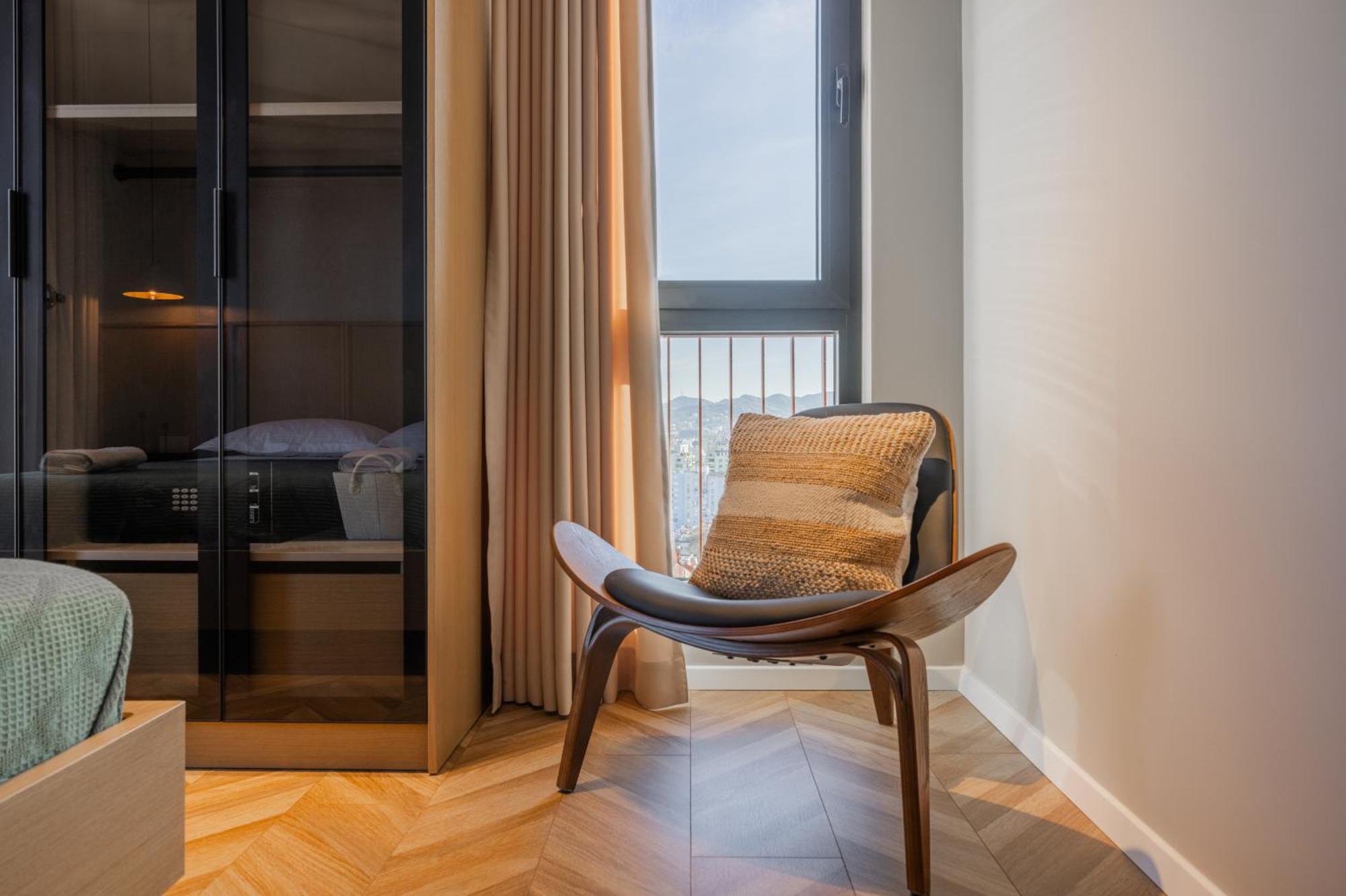 Square Inn Garden Aparthotel ティラナ エクステリア 写真