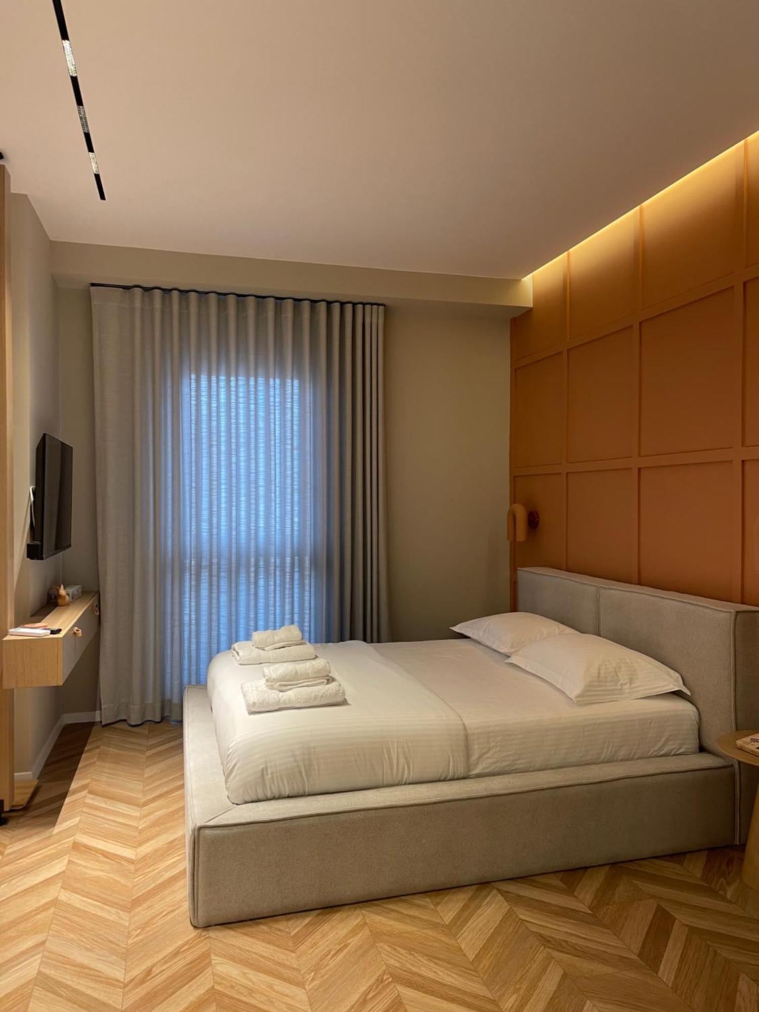 Square Inn Garden Aparthotel ティラナ エクステリア 写真