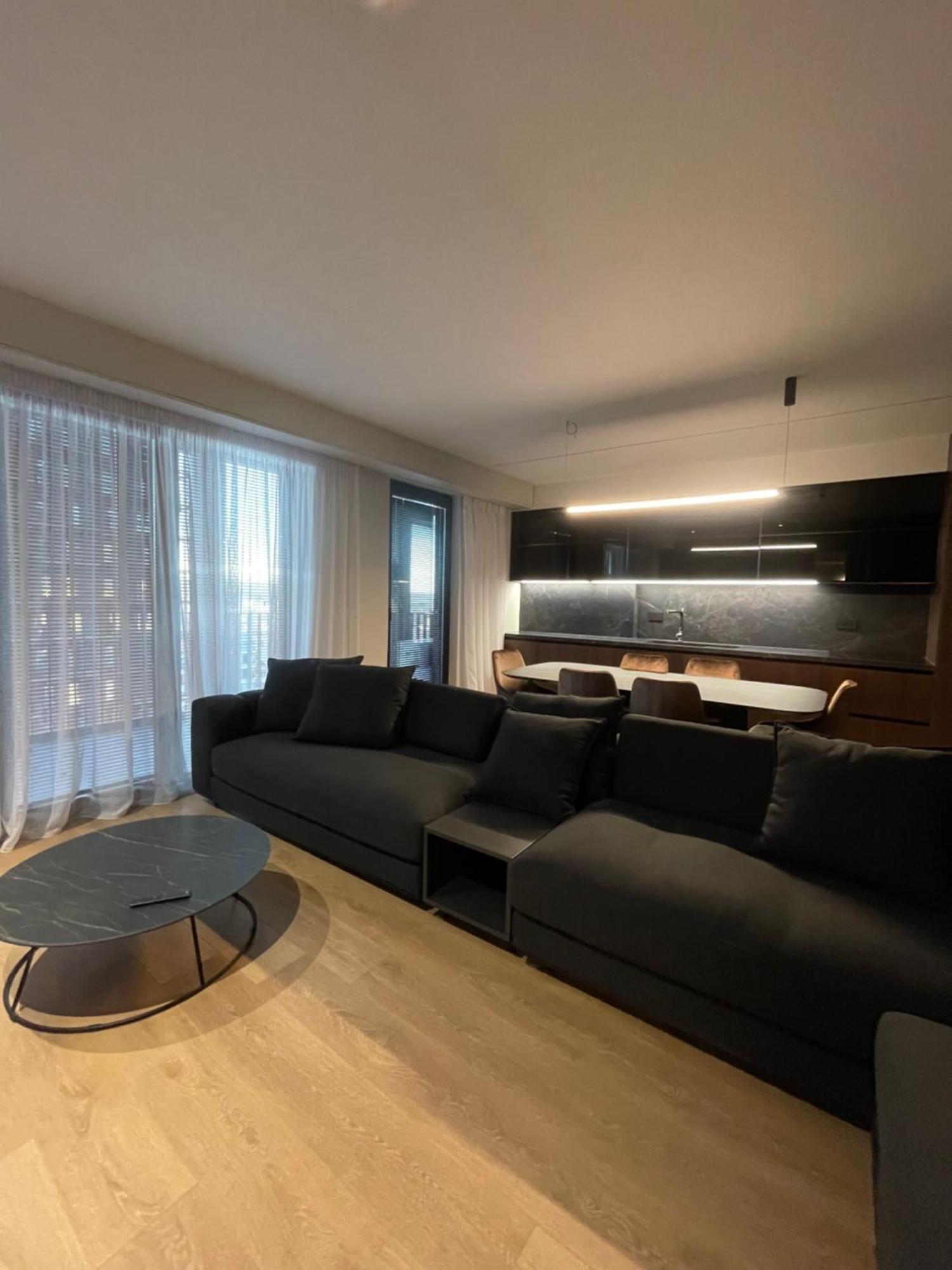 Square Inn Garden Aparthotel ティラナ エクステリア 写真