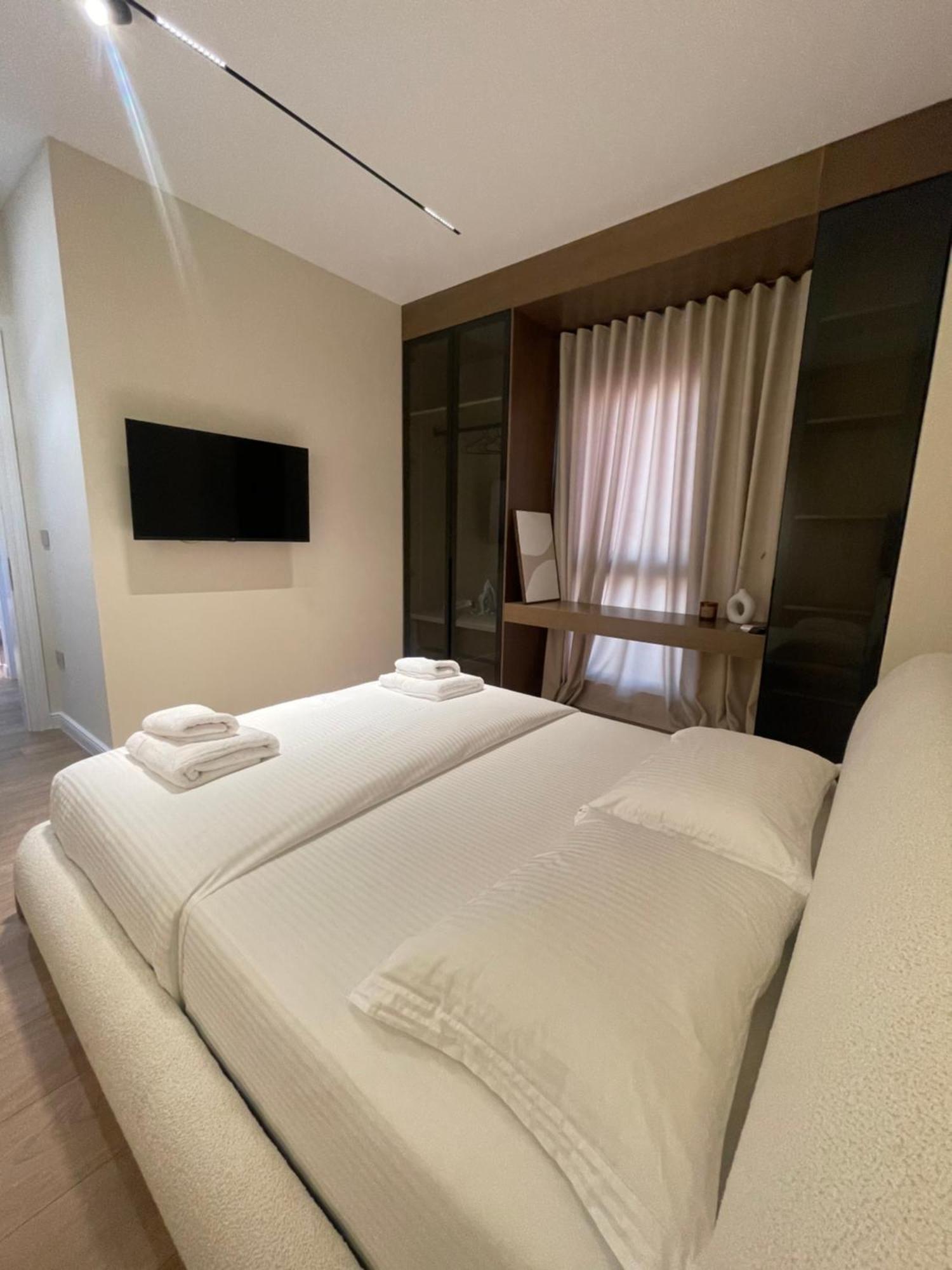 Square Inn Garden Aparthotel ティラナ エクステリア 写真