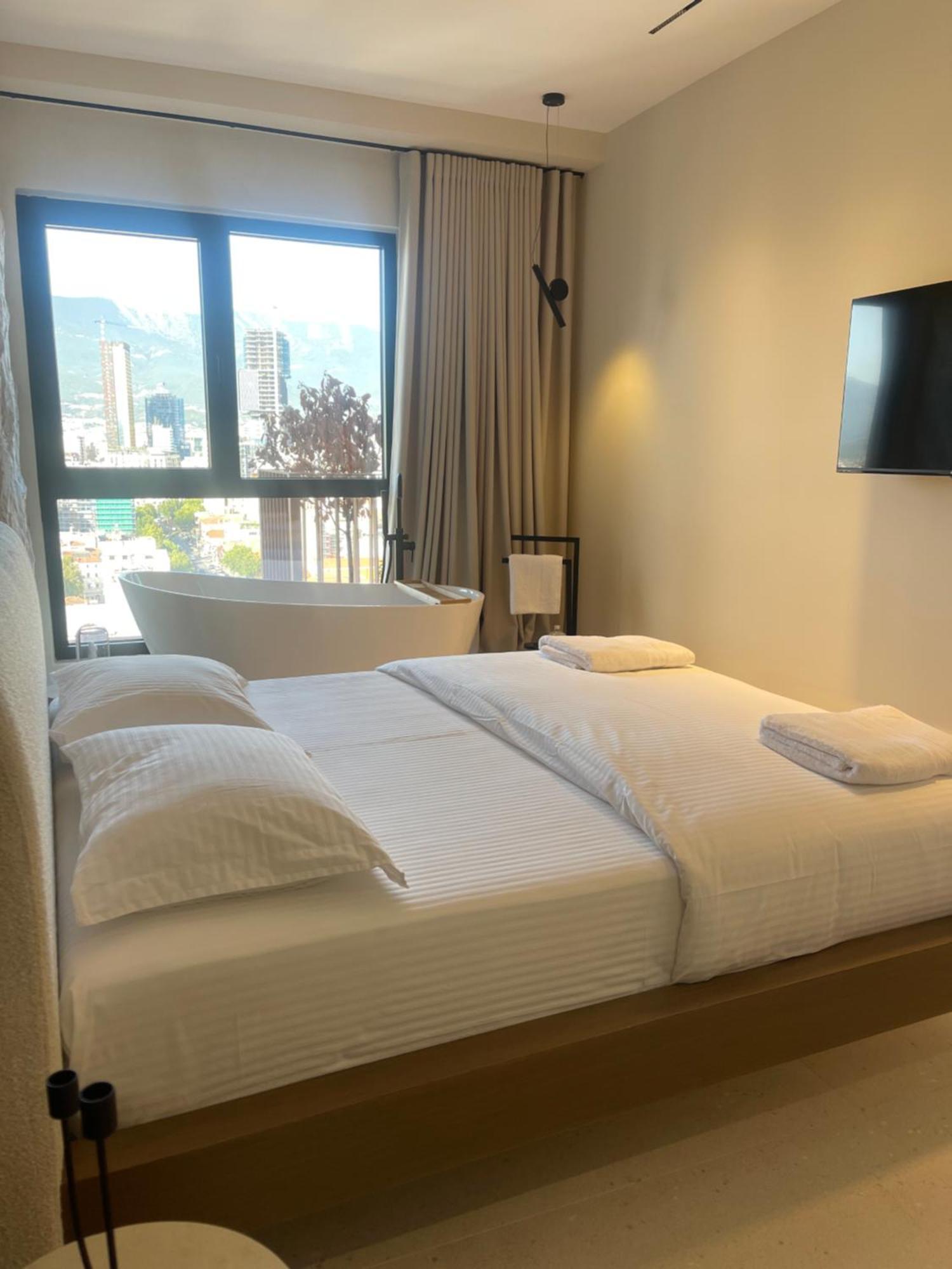 Square Inn Garden Aparthotel ティラナ エクステリア 写真