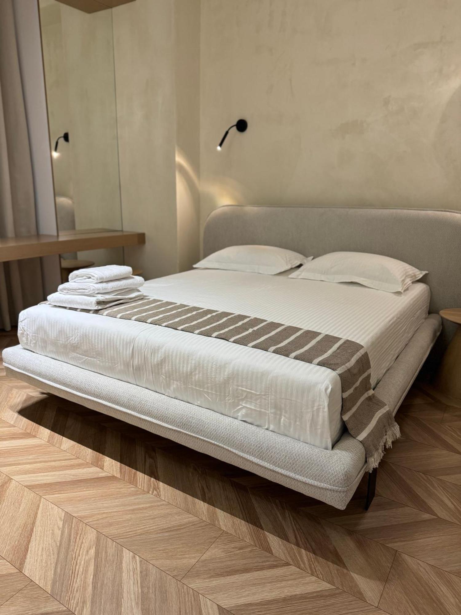 Square Inn Garden Aparthotel ティラナ エクステリア 写真