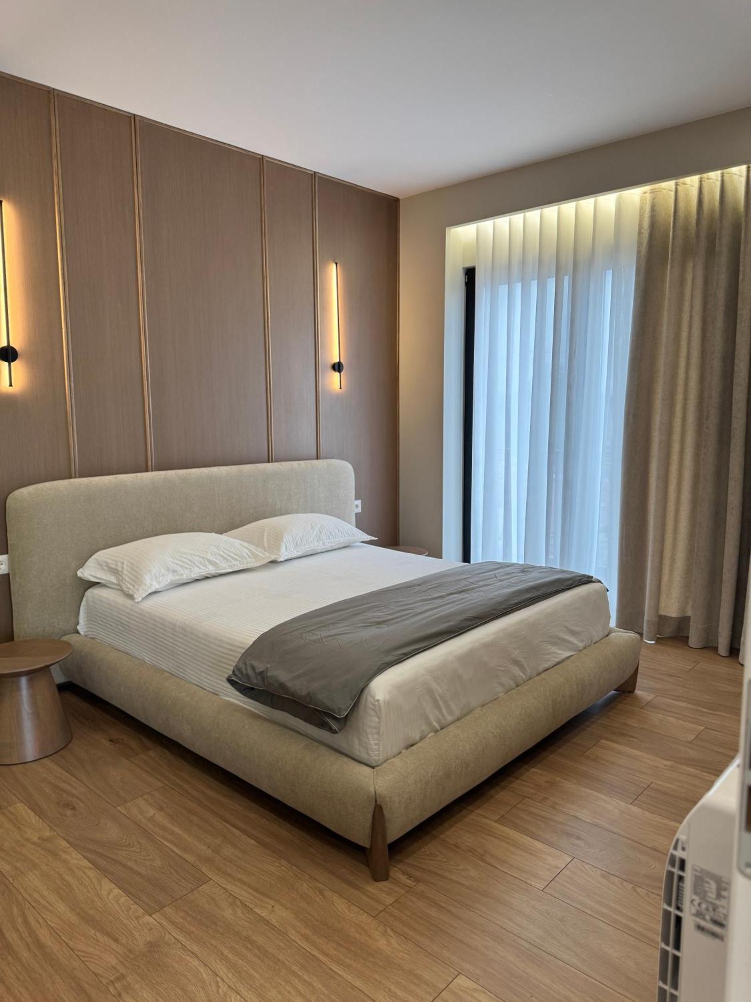 Square Inn Garden Aparthotel ティラナ エクステリア 写真